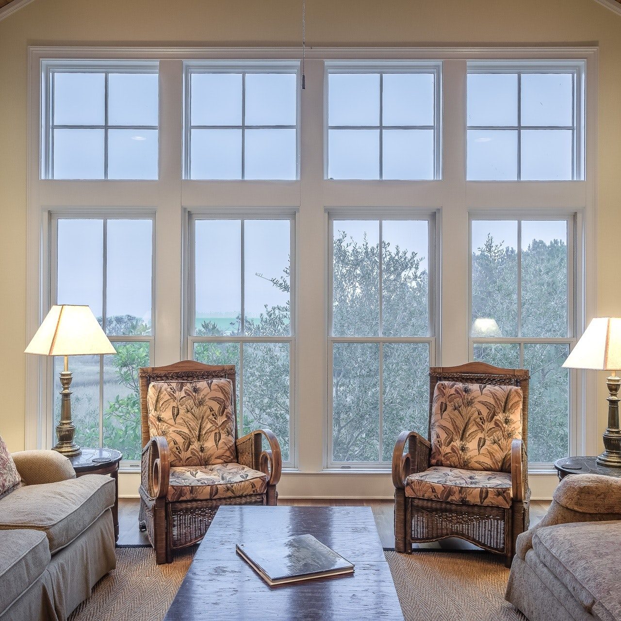 apartment-architecture-chairs-276551-square